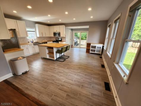 616 Center Street Dunellen NJ 08812