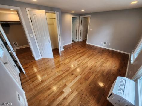 616 Center Street Dunellen NJ 08812