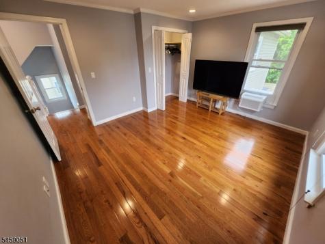 616 Center Street Dunellen NJ 08812