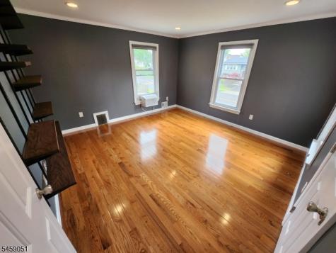 616 Center Street Dunellen NJ 08812