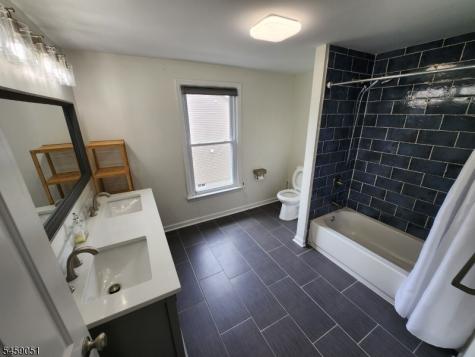 616 Center Street Dunellen NJ 08812