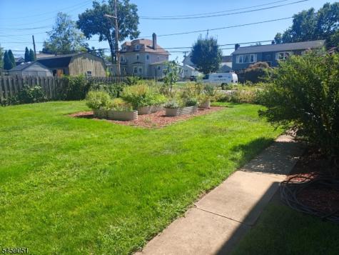 616 Center Street Dunellen NJ 08812