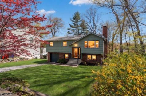 307 Santa Fe Trail Hopatcong NJ 07843