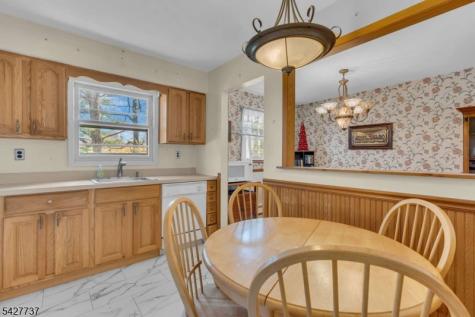 307 Santa Fe Trail Hopatcong NJ 07843
