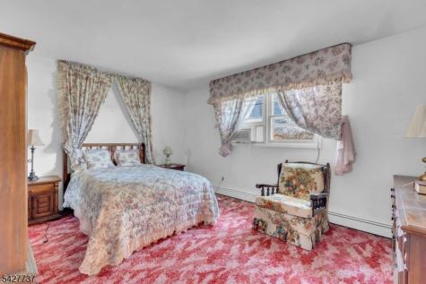 307 Santa Fe Trail Hopatcong NJ 07843