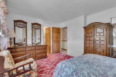 307 Santa Fe Trail Hopatcong NJ 07843