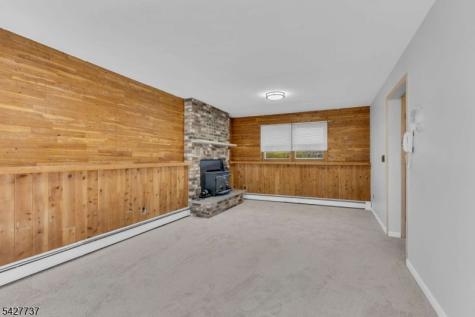 307 Santa Fe Trail Hopatcong NJ 07843