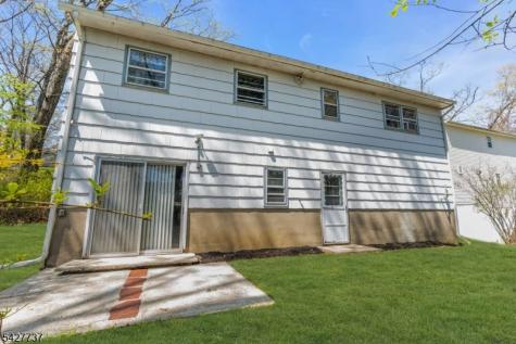 307 Santa Fe Trail Hopatcong NJ 07843