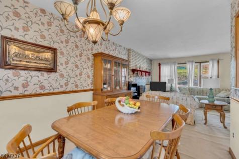 307 Santa Fe Trail Hopatcong NJ 07843