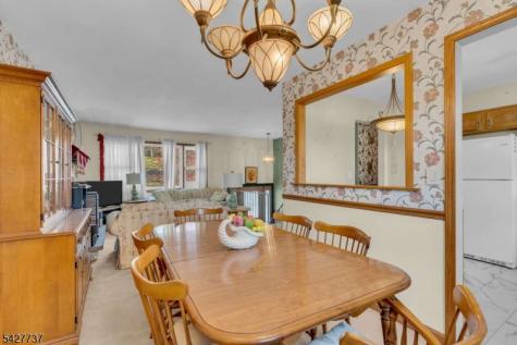 307 Santa Fe Trail Hopatcong NJ 07843