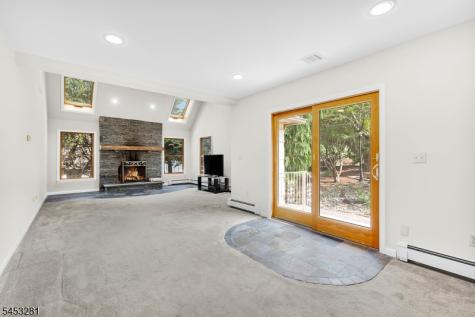 312 Naughright Road Washington NJ 07853