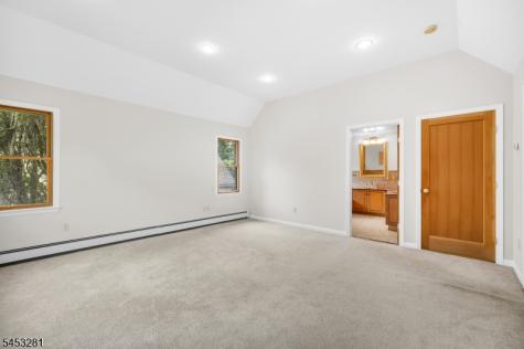 312 Naughright Road Washington NJ 07853