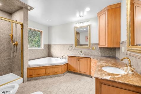 312 Naughright Road Washington NJ 07853