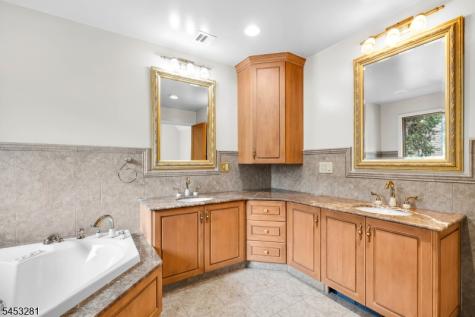 312 Naughright Road Washington NJ 07853