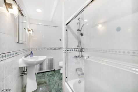 312 Naughright Road Washington NJ 07853