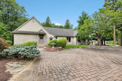 312 Naughright Road Washington NJ 07853