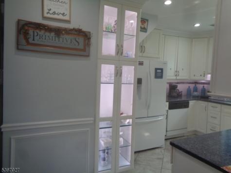 537 Us Highway 22 Hillside NJ 07205