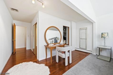 1 Carey Court Montclair NJ 07042