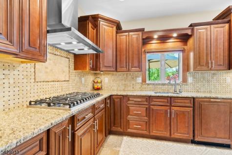 7 Bridget Way Byram NJ 07871