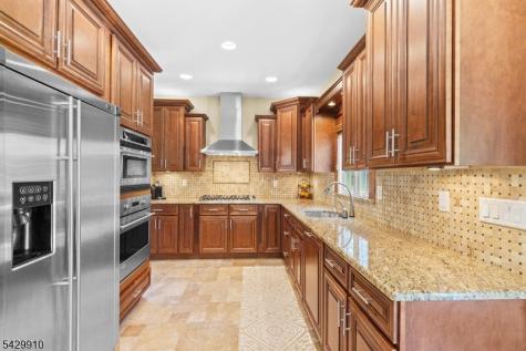 7 Bridget Way Byram NJ 07871