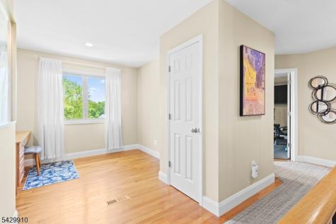 7 Bridget Way Byram NJ 07871