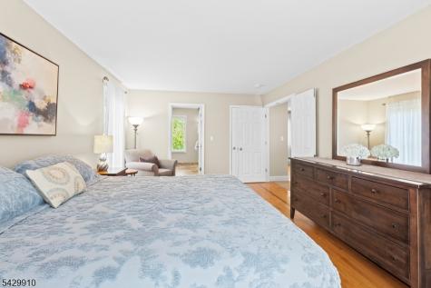 7 Bridget Way Byram NJ 07871