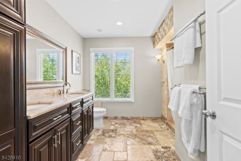 7 Bridget Way Byram NJ 07871