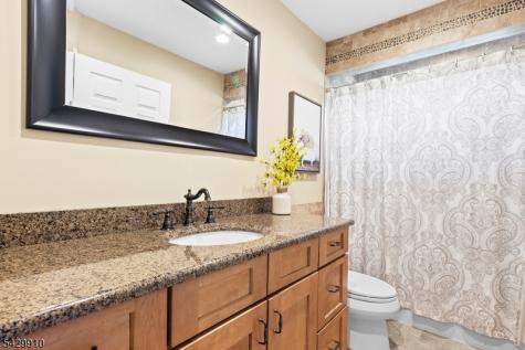 7 Bridget Way Byram NJ 07871