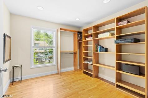 7 Bridget Way Byram NJ 07871