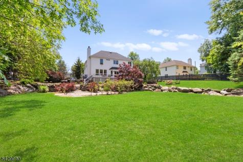 7 Bridget Way Byram NJ 07871
