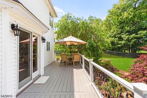 7 Bridget Way Byram NJ 07871