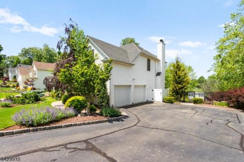 7 Bridget Way Byram NJ 07871
