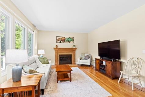 7 Bridget Way Byram NJ 07871