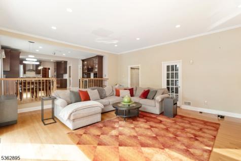 20 Crestview Lane Sparta NJ 07871