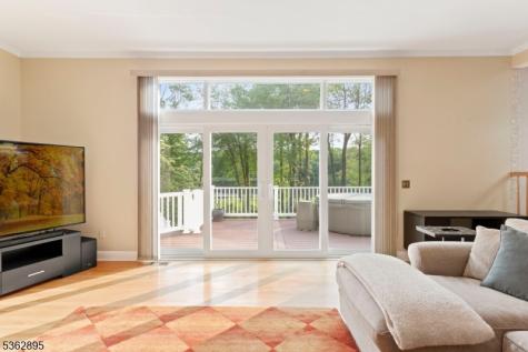 20 Crestview Lane Sparta NJ 07871