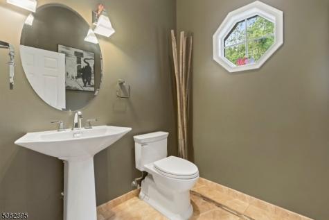 20 Crestview Lane Sparta NJ 07871