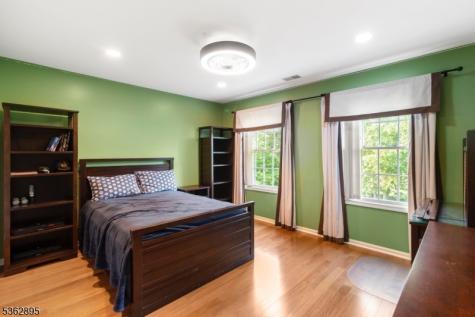 20 Crestview Lane Sparta NJ 07871