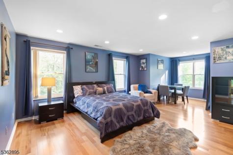 20 Crestview Lane Sparta NJ 07871