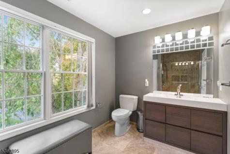 20 Crestview Lane Sparta NJ 07871