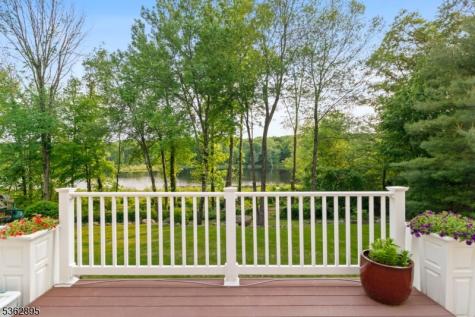 20 Crestview Lane Sparta NJ 07871