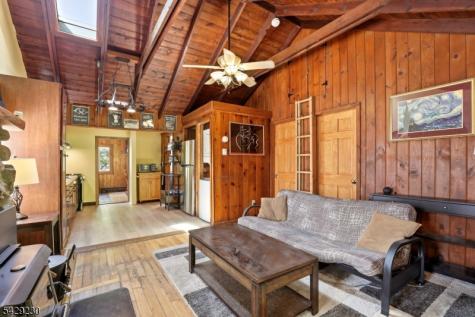 5 Sanoset Road Vernon NJ 07422