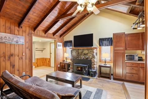 5 Sanoset Road Vernon NJ 07422
