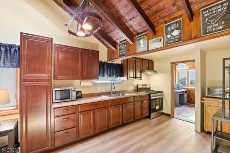 5 Sanoset Road Vernon NJ 07422