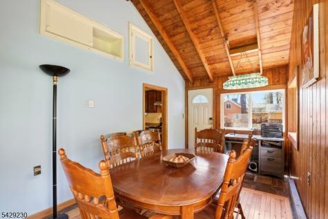 5 Sanoset Road Vernon NJ 07422