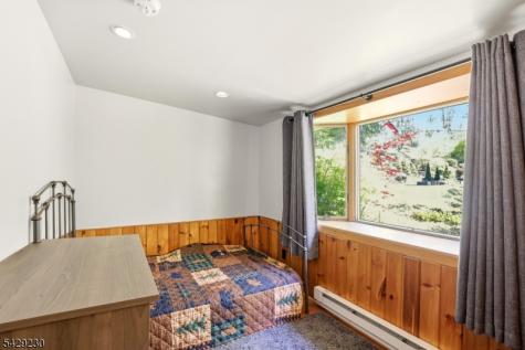 5 Sanoset Road Vernon NJ 07422