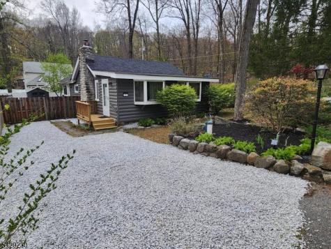 5 Sanoset Road Vernon NJ 07422
