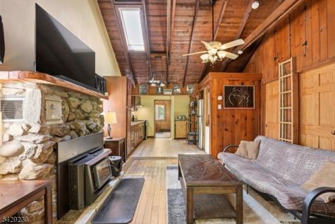 5 Sanoset Road Vernon NJ 07422