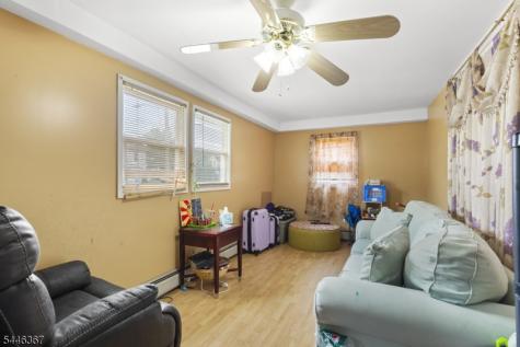 37 Newfield Street East Orange NJ 07017