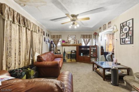 37 Newfield Street East Orange NJ 07017