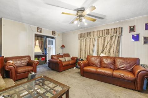 37 Newfield Street East Orange NJ 07017